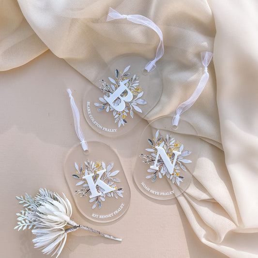 BLATT + INITIAL-DETAIL MATTES ACRYL-ORNAMENT | Personalisiert | 3 Formen