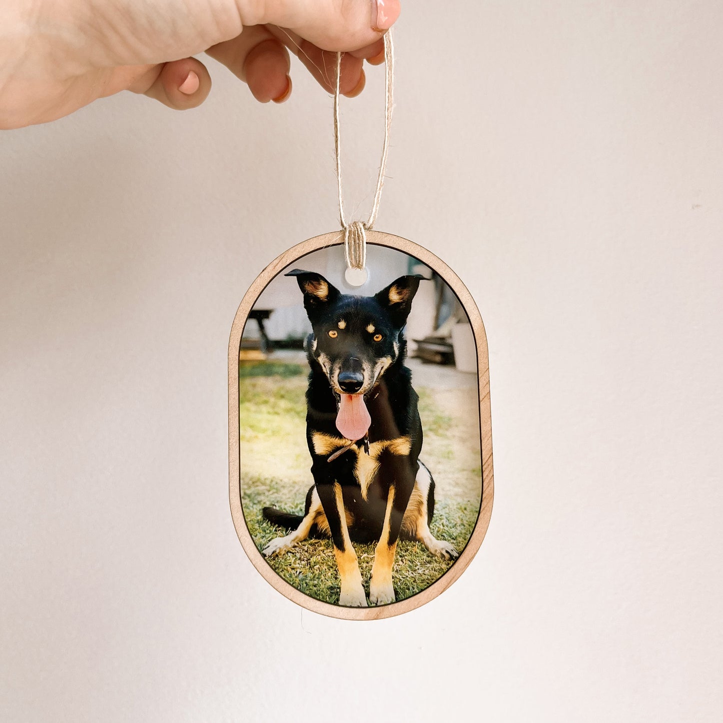 PHOTO ORNAMENT | Wooden Border