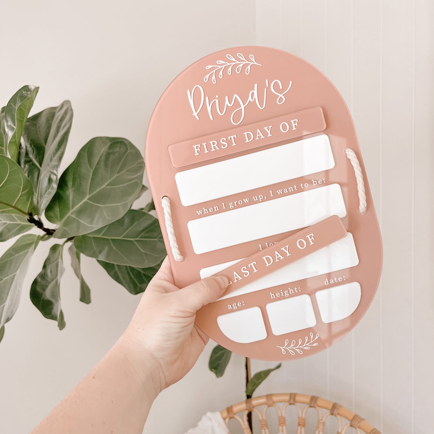 LARGE SCHOOL / DAYCARE FIRST & LAST DAY Milestone Board + FREE Whiteboard Marker | Multiple Colour + Pattern Options