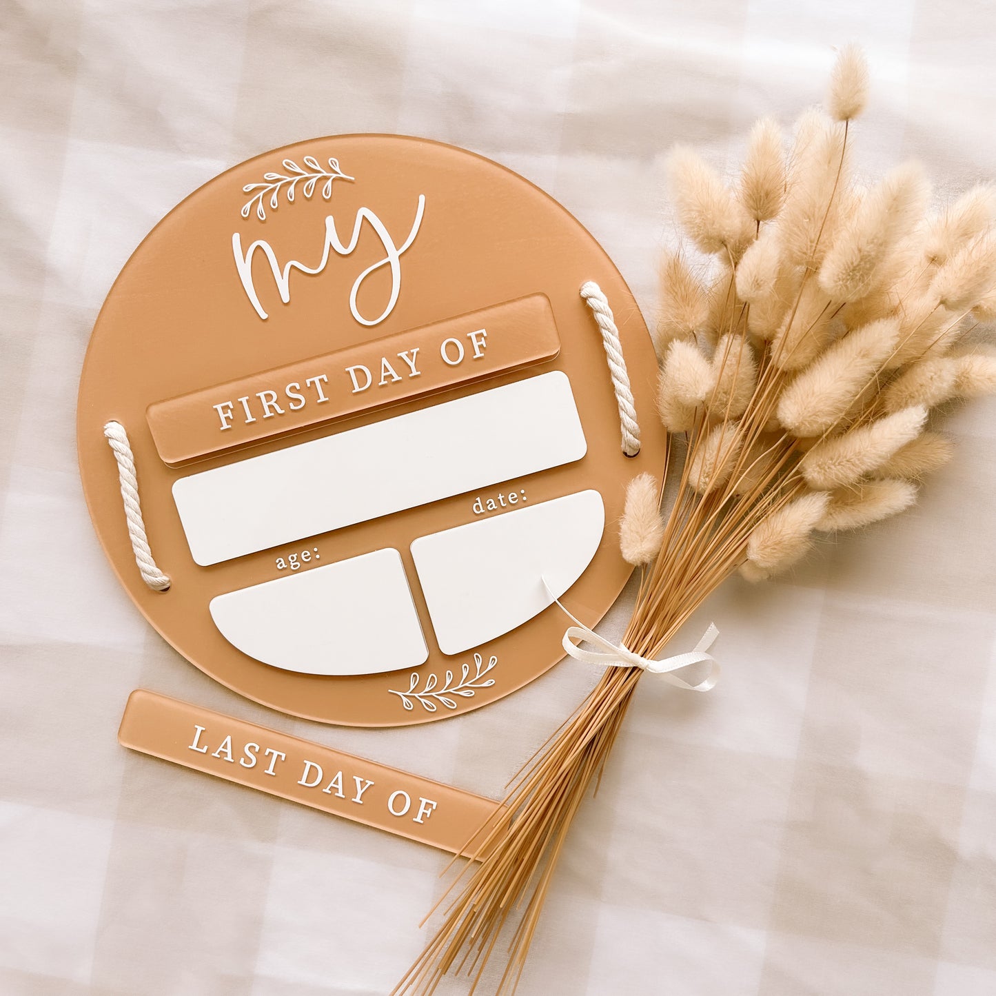 MEDIUM SCHOOL / DAYCARE FIRST & LAST DAY Milestone Board + FREE Whiteboard Marker | Multiple Colour + Pattern Options