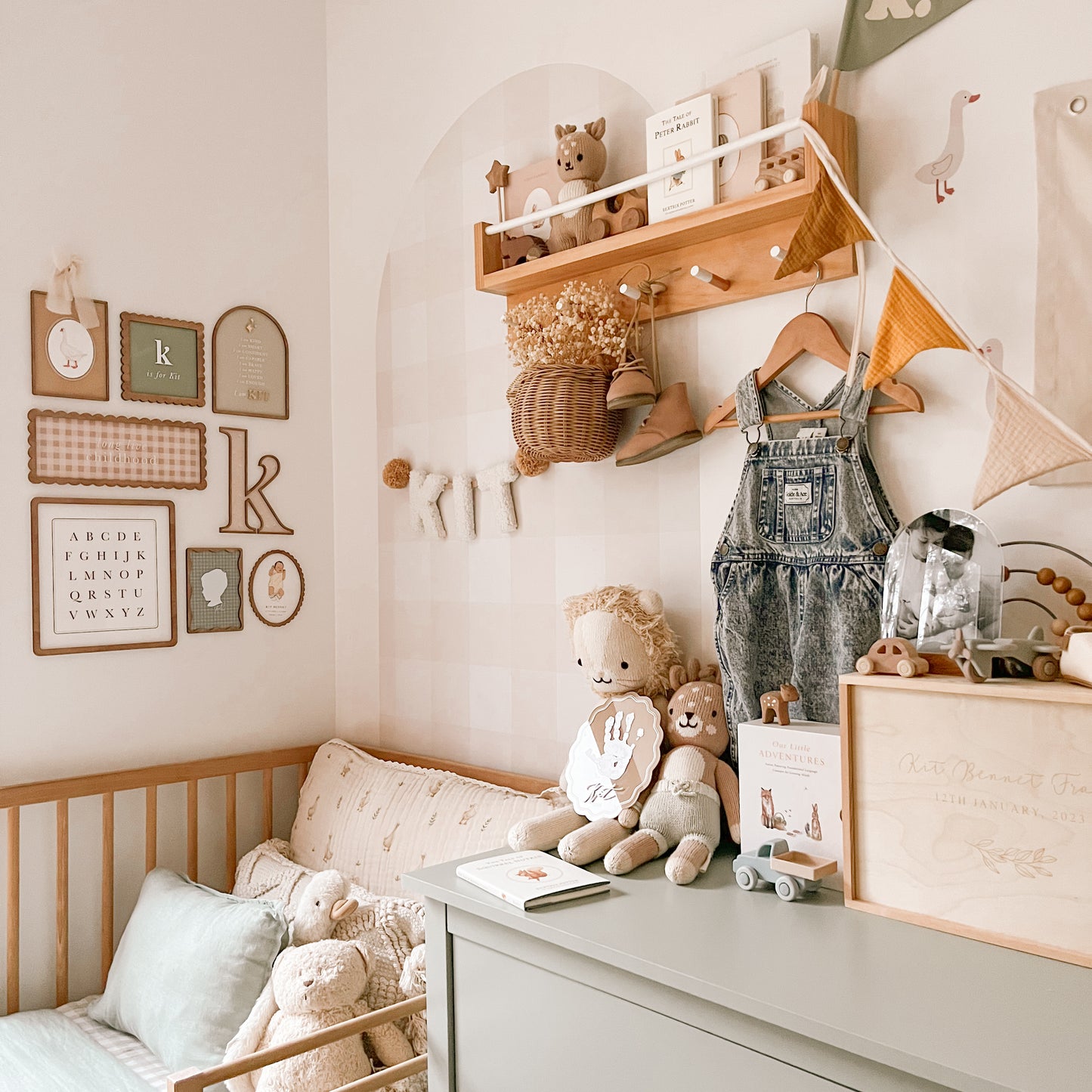 Vintage-Style Alphabet Sign | Multiple Customisation Options