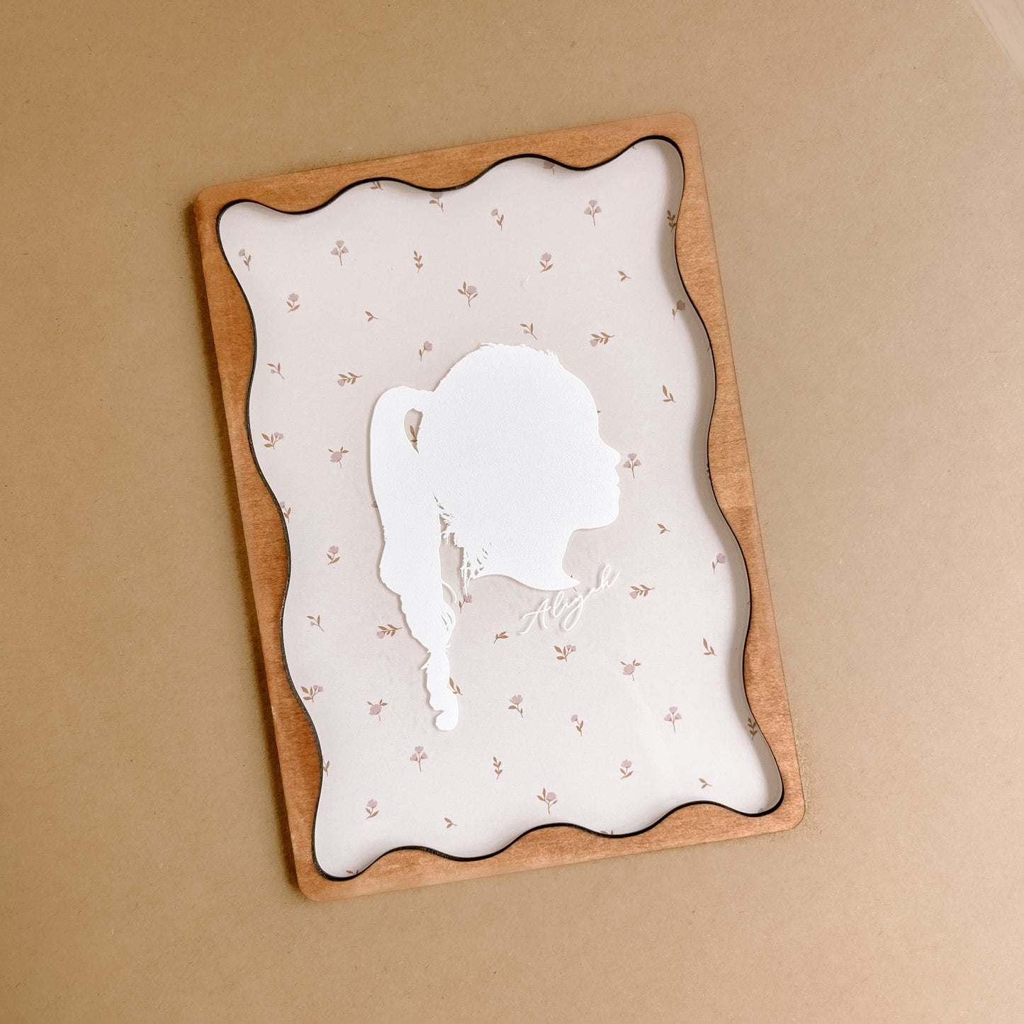 Personalised Vintage-Style Cameo Silhouette Plaque | Multiple Customisation Options