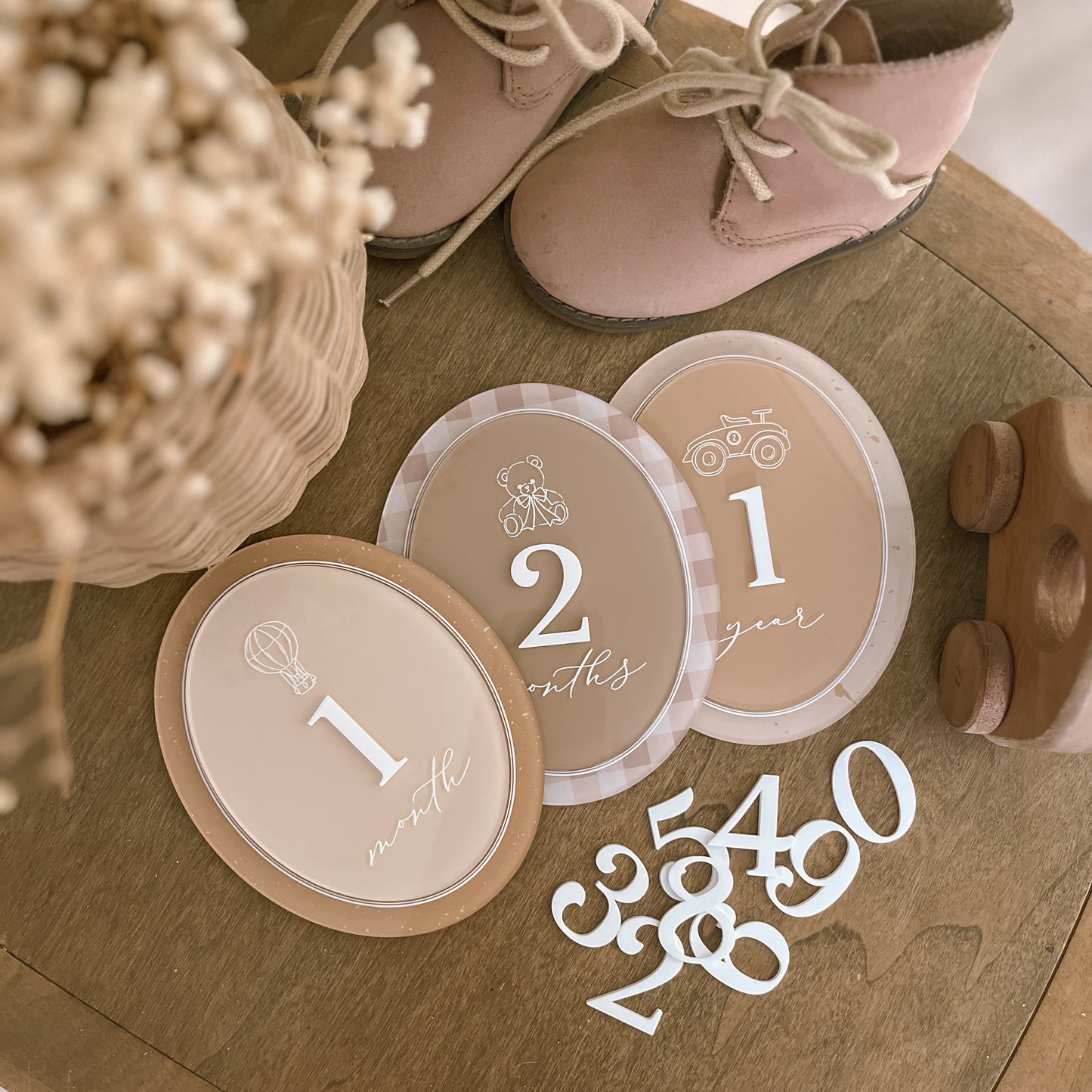 Double-Layered Oval Baby Milestone Set | Swappable Numbers | Multiple Customisation Options