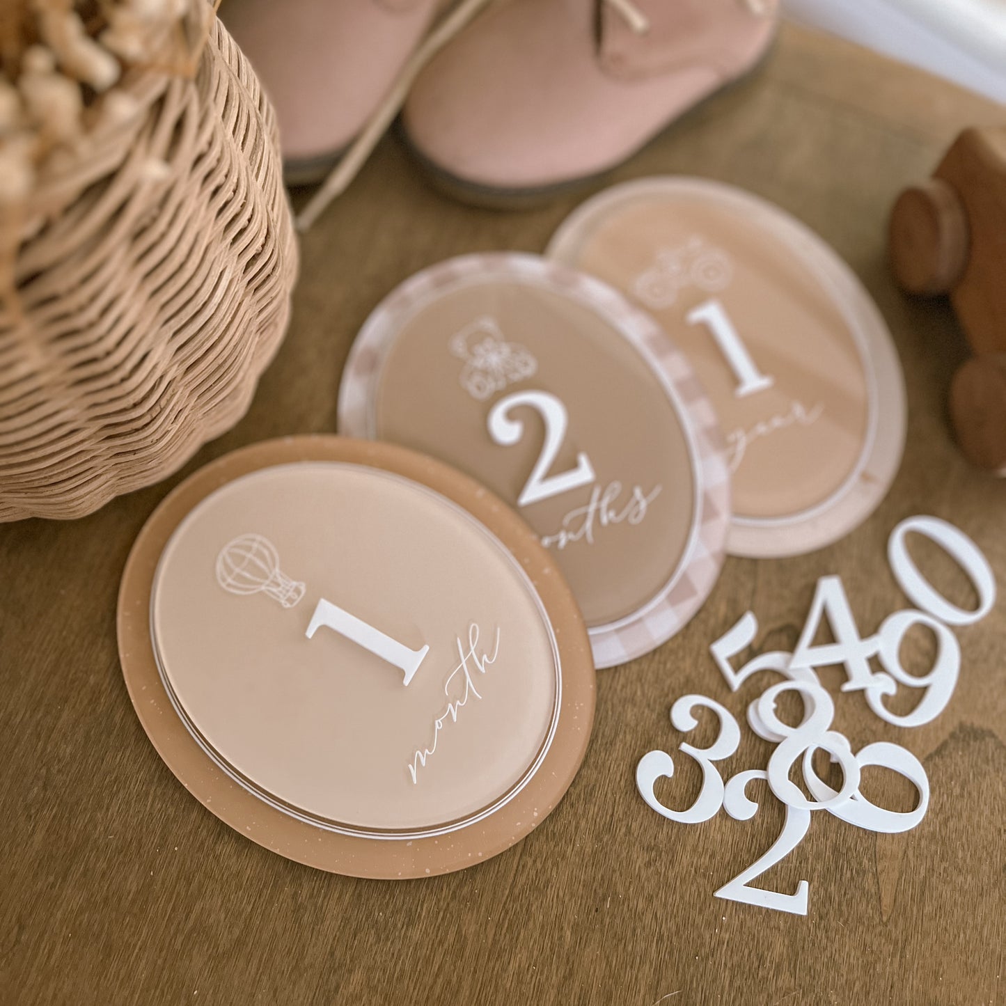 Double-Layered Oval Baby Milestone Set | Swappable Numbers | Multiple Customisation Options