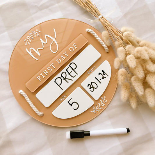 MEDIUM SCHOOL / DAYCARE FIRST & LAST DAY Milestone Board + FREE Whiteboard Marker | Multiple Colour + Pattern Options