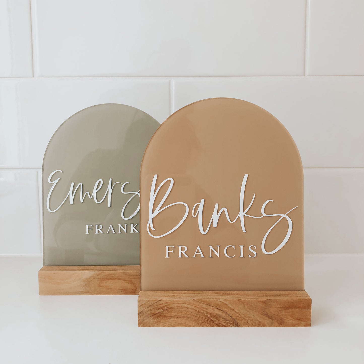 Timber Plaque Stand | RECTANGLE